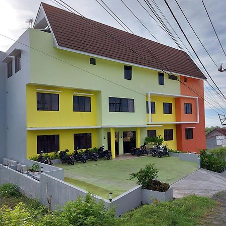 Yellow Guest House Uluwatu Exteriér fotografie